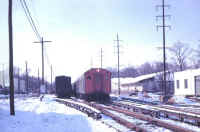 LIRR - EB MU Passing Amityville Team Track - Jan 1968.jpg (82364 bytes)