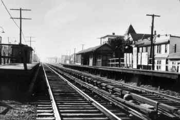 2.  Station-Clarenceville - 1938 (Keller).jpg (81884 bytes)