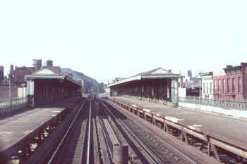 4.  Station-Nostrand Ave.-Bklyn (View W) - 11-01-70 (Keller).jpg (245892 bytes)