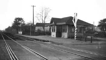42.  Station-Cedar-Manor-View NW - 1937 (Keller).jpg (71057 bytes)