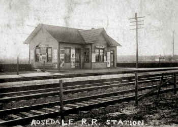 62.  Station-Rosedale-View SW - c. 1920.jpg (130465 bytes)