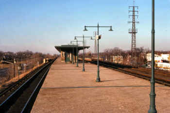 65a.  Station-Rosedale (View W) - 12-24-76 (Madden-Keller).jpg (86515 bytes)