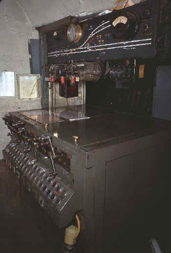Tower-Van-Interlocking Machine-Vanderbilt Ave. Yard-Bklyn - 4-1978.jpg (97941 bytes)