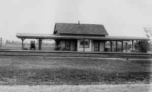 Station-Bridgehampton-View S - c. 1910 (Keller).jpg (98134 bytes)
