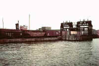 Float Docks-LIC_c.1955+.jpg (118615 bytes)