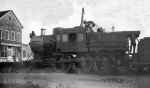 G54sa-Camelback-19-Fireman_Passing Siding-Bellport-viewSE_c.1915_(Young, Jr.-Keller).jpg (55649 bytes)