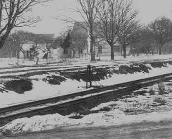 Holbrook-Mail Crane - View Northeast - c. 1940.jpg (145526 bytes)