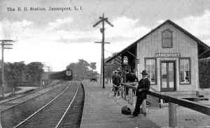 Station-Jamesport-WB Train (View E) - c. 1909 (Keller).jpg (87588 bytes)
