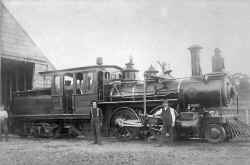LIRR 2-4-6T Mason Bogie at Engine House - 1890 (Huneke).jpg (78068 bytes)