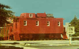 Little-Red-Caboose-C93_Restaurant-Westbury_c.1975_timdarnell.jpg (25663 bytes)