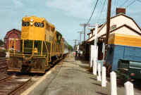 PNC-1701_train-211_Riverhead_viewE_08-28-74_Bob-Bender.jpg (142047 bytes)