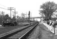 Ronkonkoma-Station_viewW_c.1940_(Weber-Morrison).jpg (120741 bytes)