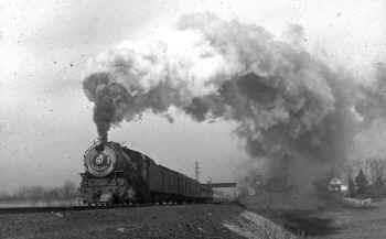 G5s-31-Train-204-LIMP-Mineola-1941 (Keller).jpg (77354 bytes)