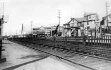 St.-Albans-Station_viewW_1935_SRothaug.jpg (85469 bytes)