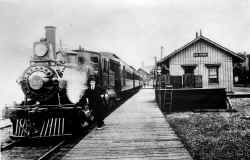 Station-Sag Harbor-Forney_0-4-6T 327-View E - 1903 (Keller).jpg (104066 bytes)