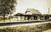 Station-Wantagh-c.1900.jpg (156989 bytes)