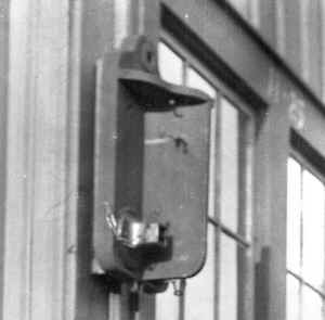 Station-Central Islip-Train Order Lantern Board-c. 1928.jpg (63049 bytes)