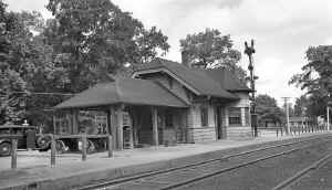 Station-Stony Brook (View NE) - 1937 (Votava-Keller).jpg (116825 bytes)