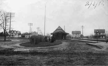 Station-Wantagh-View E-1908.jpg (70780 bytes)