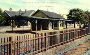 Westbury-Station_post-card_1915.jpg (146291 bytes)