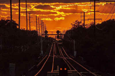 Babylon-Sunset-MTA.jpg (90082 bytes)