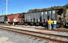 BRTowners-watching-stone-unloading_10-25-2011-WilliamSkeats.jpg (139797 bytes)