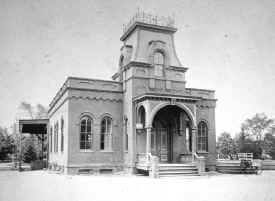 7-Station-Garden City-CRRLI-c.1878 (Keller).JPG (114847 bytes)