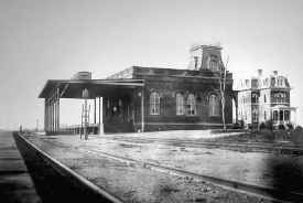 8-Station-Garden City-CRRLI-c.1878 (Keller).JPG (65133 bytes)