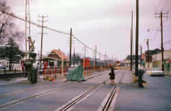 Wantagh-Station_viewE_ 01-1966_BradPhillips.jpg (70161 bytes)