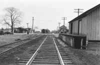9-Station-Medford-Exp-House-Team-Track-Pass-Siding-East-4-1940.jpg (93708 bytes)