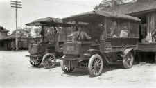 Express-Trucks-West-Hampton-1915.jpg (85648 bytes)