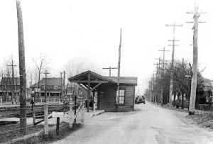 Station-Inwood - c. 1928.jpg (66942 bytes)