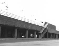 Station-Floral_Park-View_SW-1966_(Keller).jpg (44241 bytes)
