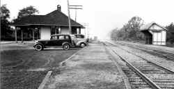 Great-River-Station_Shelter-Shed_ViewW_ 9-28-1944_Weber-Morrison.jpg (102547 bytes)