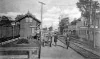 Station-Hicksville-c. 1905.jpg (91107 bytes)