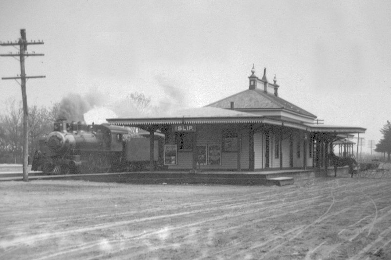 Islip Station photo views