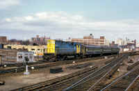 C420-212_Oyster-Bay-Train-Westbound_Jamaica-04-1971_Kutta-Keller.jpg (125545 bytes)