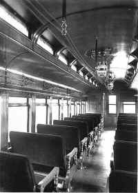 lirr505_passenger-interior_1898.jpg (65139 bytes)