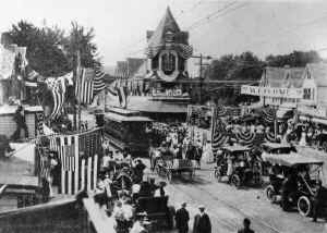 Amityville-Trolley-Opening-Day_8-25-1909_SUNY-Emery.jpg (139148 bytes)