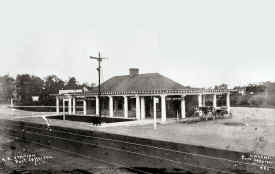 Station-Port-Jefferson-1905.jpg (90379 bytes)