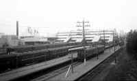 4.  MU Trains-DD1 Elecs-at Station-NYWorld's Fair-(10-06-40 (Keller).jpg (46700 bytes)