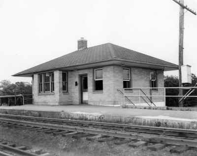 12-Station-Medford-Elevated-9-20-58.jpg (84195 bytes)