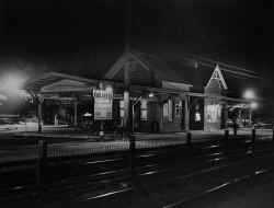 Amityville-Station_1953_Dick Wetterau-Dick Viken.jpg (82016 bytes)
