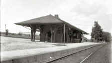 Station-Glen Cove, Nassau-1903.jpg (73878 bytes)