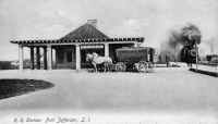 Station-Port Jefferson_viewE_hopper-teamtrack-Loper-Bros-Coal_c.1903.jpg (74026 bytes)
