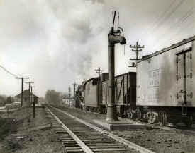 Smithtown-water-plug-viewW-2-1953_John-Krause.jpg (85170 bytes)