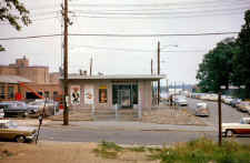 Far-Rockaway-Station_ViewW_6-1964.jpg (74638 bytes)