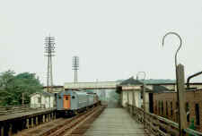 MU Train-Bklyn Manor-Southbound-1956 (Color) (Edwards-Keller).jpg (83379 bytes)