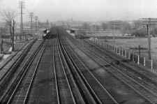 Station-Grand-St_eastofWoodside_1-1915_Keller.jpg (70168 bytes)