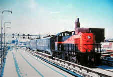 lirr463_Holiday-Train4516_Jamaica_1-1-68.jpg (67265 bytes)